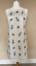 Load image into Gallery viewer, Adult Apron - The thistle &amp; the bee